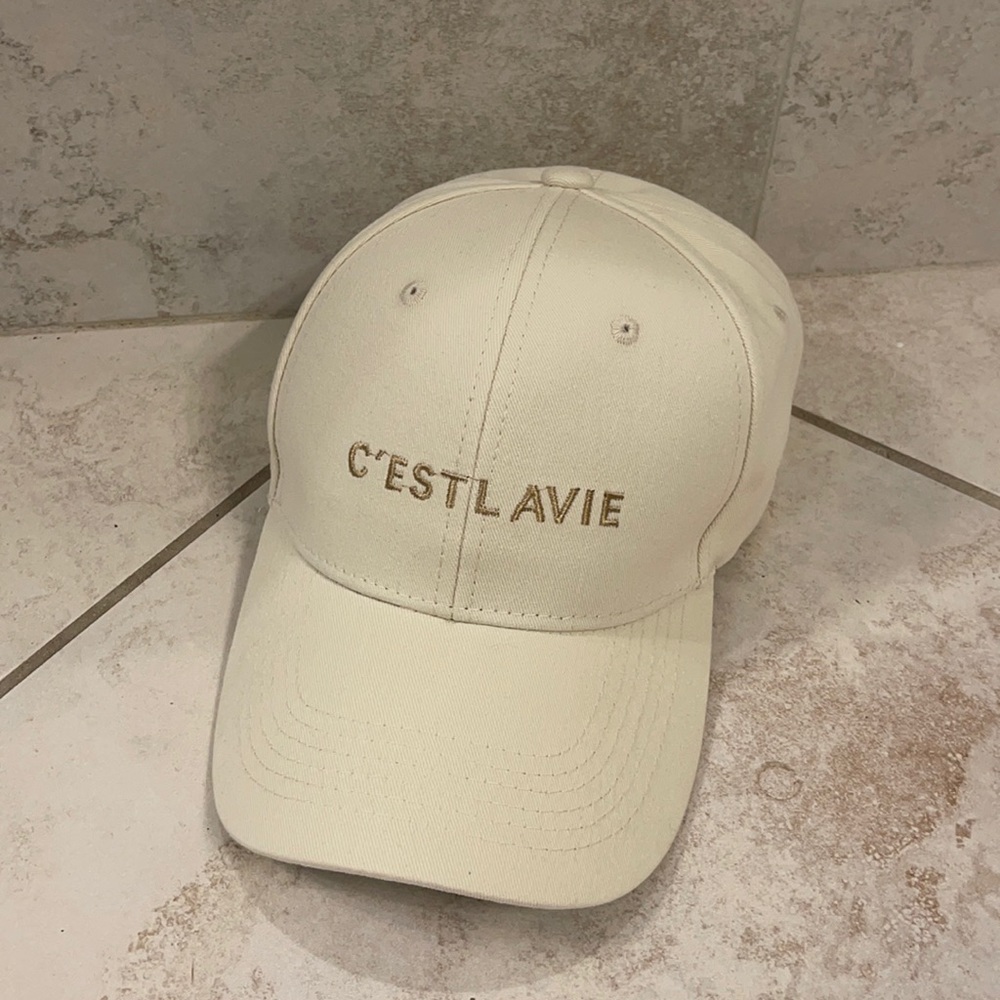 C-estlavie Hat